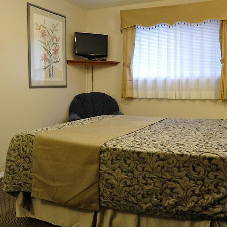 Rosedale Motel Summerland Extérieur photo