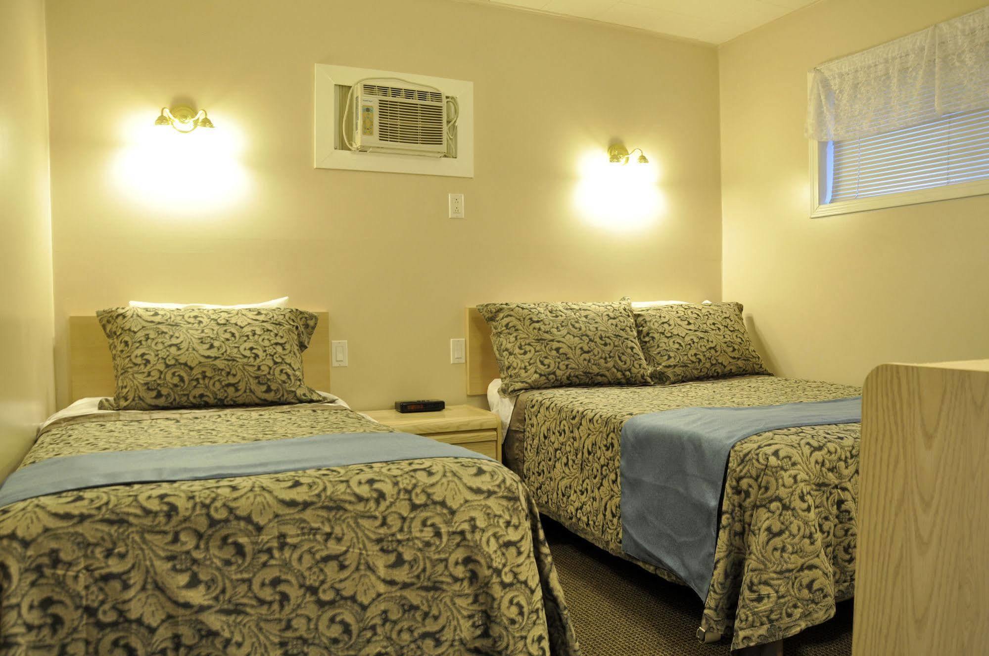 Rosedale Motel Summerland Extérieur photo