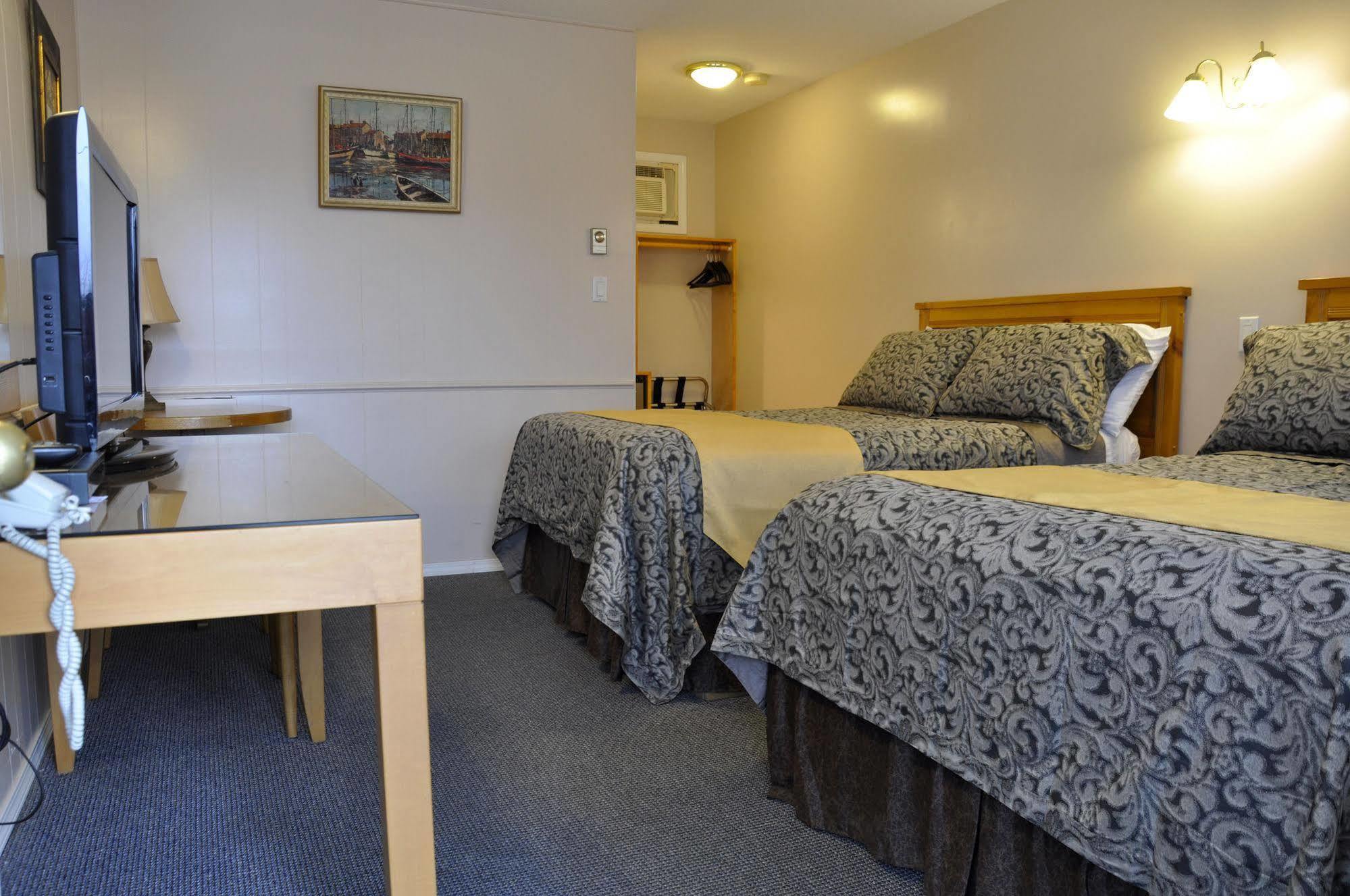 Rosedale Motel Summerland Extérieur photo
