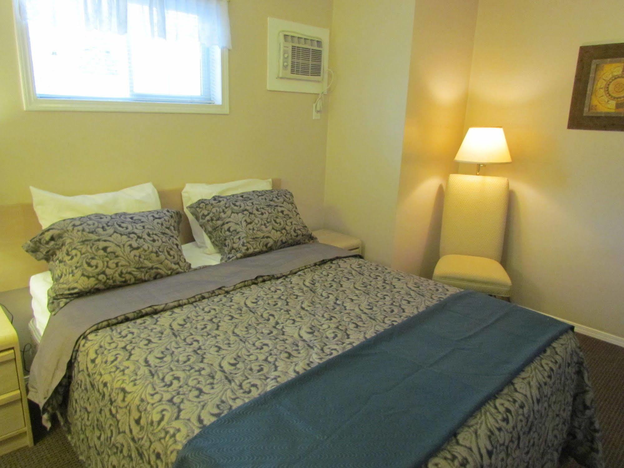 Rosedale Motel Summerland Extérieur photo