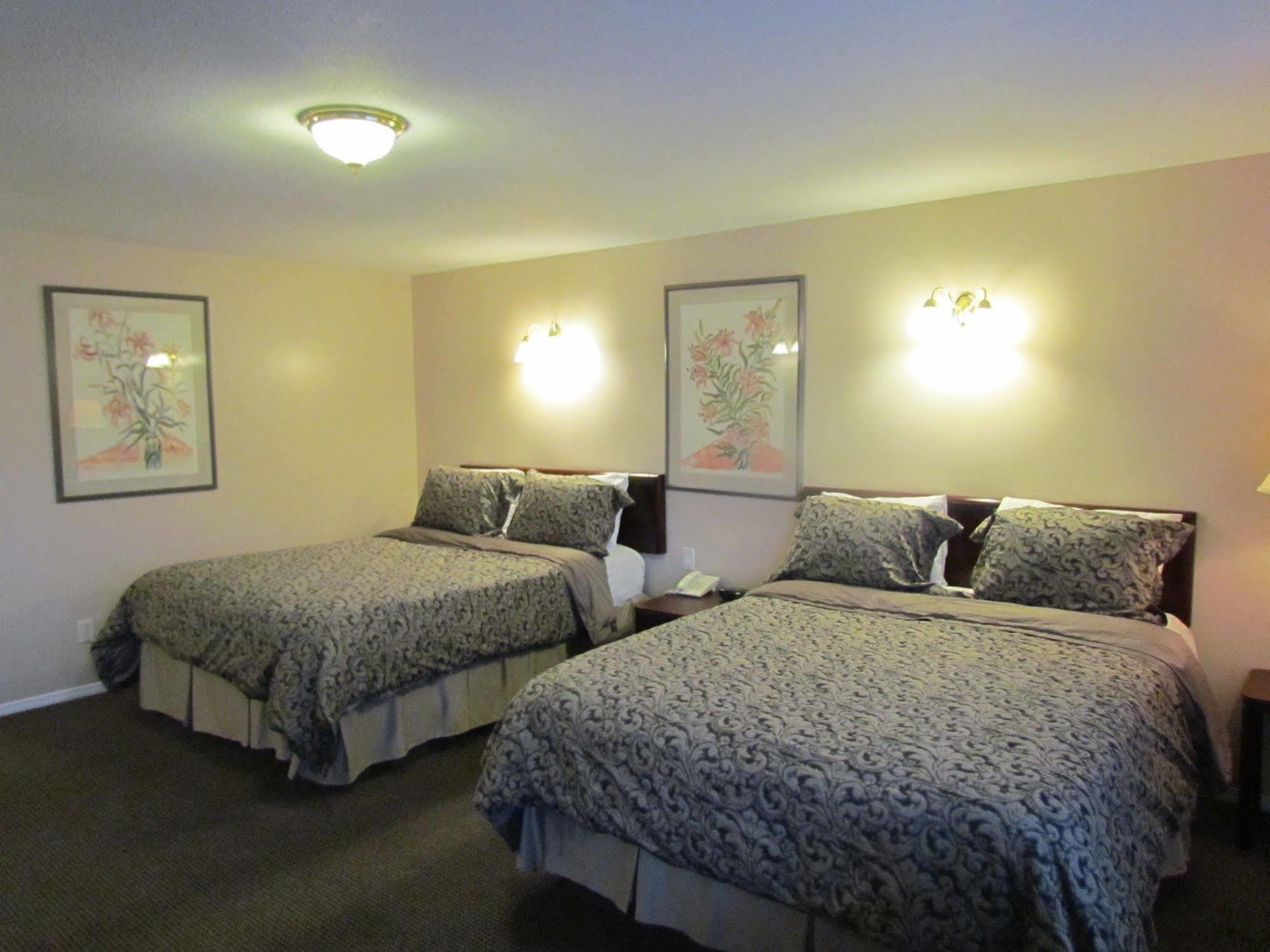 Rosedale Motel Summerland Extérieur photo
