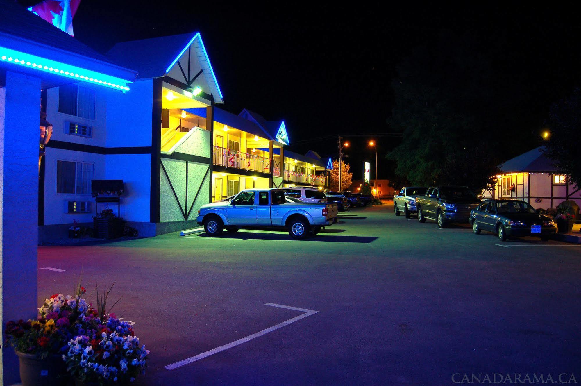 Rosedale Motel Summerland Extérieur photo